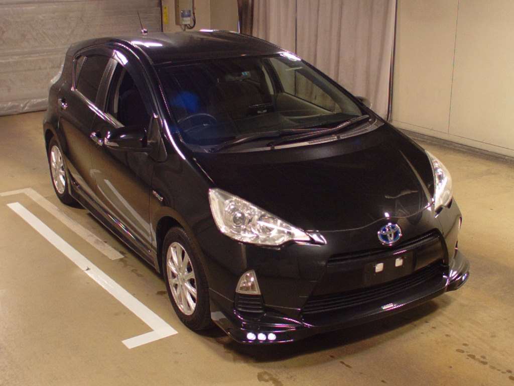 Купить японские авто без пробега. Тойота Аква 2013. Японские аукционы автомобилей. Аукцион Тойота. Японские авто с пробегом.