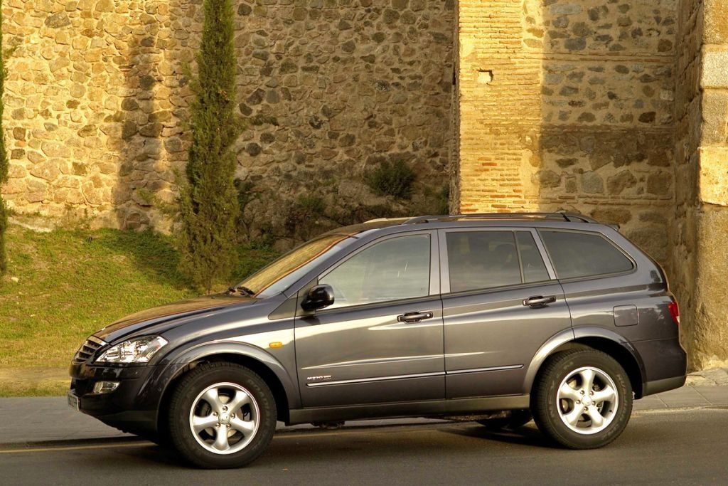 Саньенг кайрон бензин механика. SSANGYONG Kyron 2008. Саньенг Кайрон 2010. SSANGYONG Kyron 2006. Саньенг енг Кайрон.