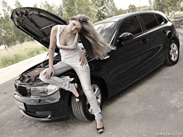 Русские девушки и машины (77 фото)